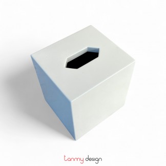 Ivory lacquer tissue box 10x11xH12cm